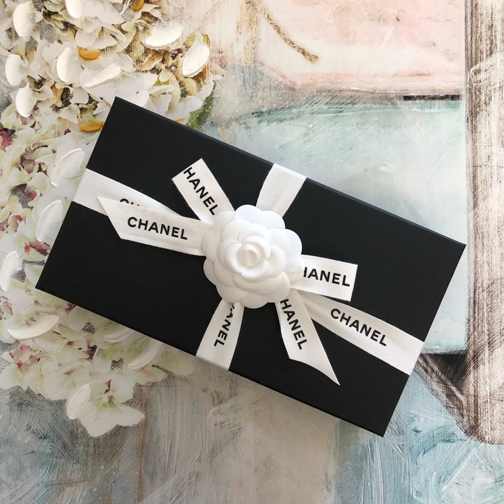 Brand new Chanel black phone wallet SHW - Picture 2 of 16